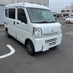 日産　クリッパー　NV100   5MT  4WD