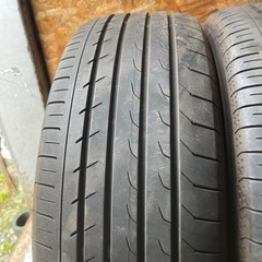 バリ山　YOKOHAMA ヨコハマ　BluEarth-RV RV03 205/60R16 夏タイヤ　2021年製　16インチ