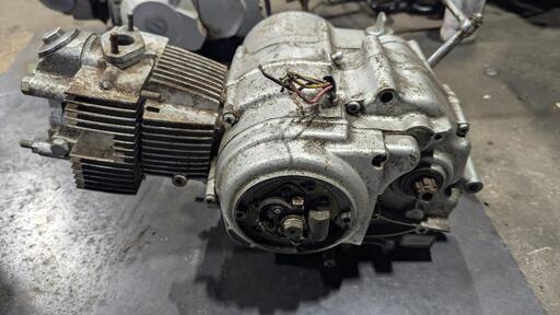 バイク　エンジン単体　スーパカブ　90cc