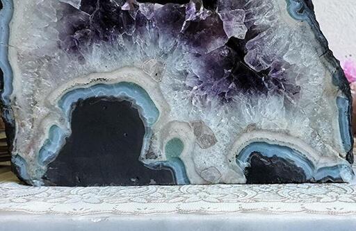 龍乗観音が2重に現れる不思議なアメジストドーム：浄化・邪気払い・開運