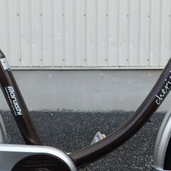 店内でも中古自転車多数販売中!　早い者勝ち!　シニア向け　シティサイクル　maruishi　24インチ　ブラウン　変速なし　オートライト　安心の大きめサドル　お買い物に便利!!　いっぱい入る大きい前カゴ!!　売れてます!　早い者勝ち!　外観状態は全体的に極めて良好と思います!　m27