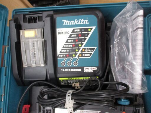 makita マキタ ST421D 充電タッカ バッテリー×2 充電器 中古品 【ハンズクラフト宜野湾店】 makita マキタ ST421D 充電タッカ バッテリー×2 充電器 中古品