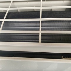 2014年製エアコン白くま日立　2.2kw