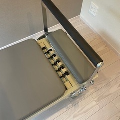 未使用級折りたたみピラティスマシン