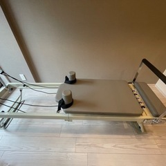 未使用級折りたたみピラティスマシン