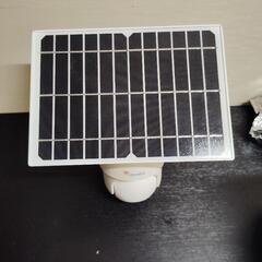太陽光発電、監視カメラ2つ