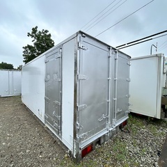 R11. 横観音扉付 4トン冷蔵冷凍コンテナ 幅245cm長さ600cm高さ