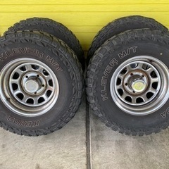 【取引完了】15インチタイヤホイールセット ジムニー ジープ ダッジ エコノライン等に　