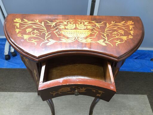 M14224【イギリス製】レザートップワインテーブル 八角天板