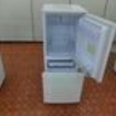 ID185463　2ドア冷蔵庫　137L　シャープ　2018年製　SJ-D14E-W