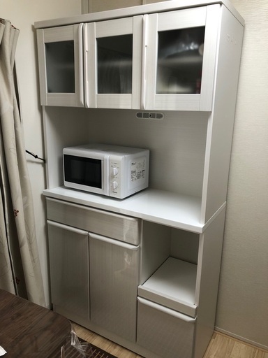 食器棚