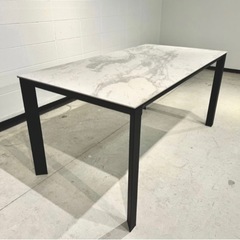 大阪市内に引取可能な方限定！美品 筑波産商 グラナダ Granadaシリーズ 150 ×80 テーブル セラミック天板 強化ガラス ホワイトクオーツ  大理石 マーブル 78000円で購入 新品同様