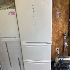 ☆中古￥31,800！【店長おすすめ！】Panasonic　365㍑3ドア冷蔵庫　家電　2018年製　NR-C37HC-W型　幅59㎝ｘ奥行64㎝ｘ高さ180㎝　【BF164】