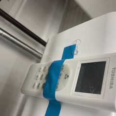 ☆中古￥26,800！【店長おすすめ！】TOSHIBA　8畳用2.5kwルームエアコン　家電　RAS-F251M(W)型　2019年製　【BF166】