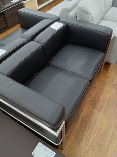★ジモティ割あり★  ソファー（ル・コルビジェ） ブラック H66×D70×W130 クリーニング済み MT1554