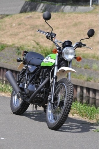 バイク カワサキ250TR　キャブ　BJ250F　程度良好　前後タイヤ新同　埼玉県新座市発　近隣配送無料