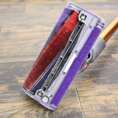 ≪J1361ジ限≫通電OK Dyson/ダイソン 掃除機 コードレスクリーナー cyclone V10 Fluffy SV12 掃除用品/グッズ 家電 充電式 現状品  