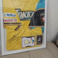 ◆たまにはジﾓﾃｱｨで買ってよ◆額入り大谷翔平直筆サイン入りユニフォーム