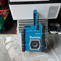 MAKITA マキタ 充電式ラジオ MR108 本体のみ 電動工具