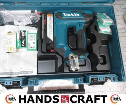 マキタ　makita　PT353D　充電式ピンタッカ　本体のみ　18V　ケース/ピン/保護メガネ付き　中古品　【ハンズクラフト宜野湾店】