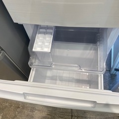 仙台市内トラック荷台渡し無料！ SHARP どっちもドア 179L 2022年製