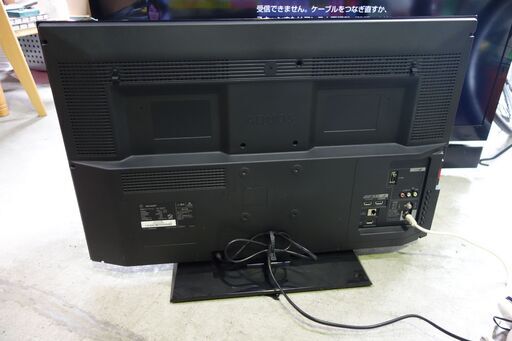 ①シャープ　32インチ液晶テレビ　LED AQUOS