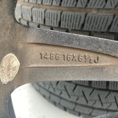 H25年式　セレナ　１９５/６０R16　社外アルミホイルスタッドレスタイヤセット