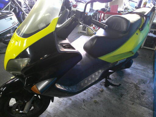 HONDA フォルツァ 黄/黒 自賠責保険加入で乗れます 半額配送