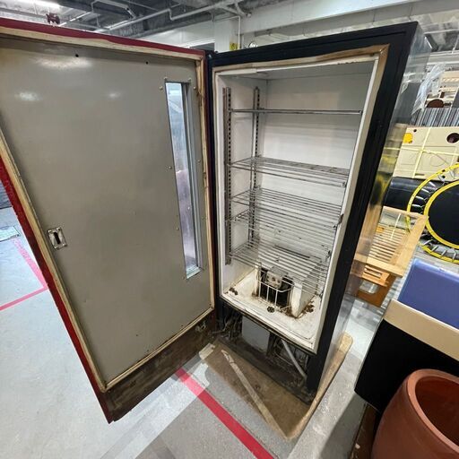 ジャンク品】PEPSI冷蔵庫(No:1222320) - 置物、オブジェ ジャンク品】PEPSI冷蔵庫(No:1222320) - 置物、オブジェ