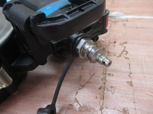 makita マキタ AR411HR 高圧 エアビス打ち機 中古品 【ハンズクラフト  