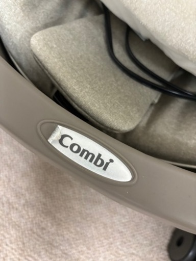 combi 電動ハイローチェア