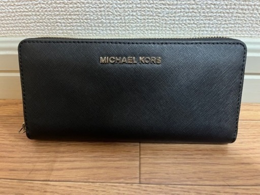MICHEAL KORSの財布（値下げしました）