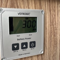 【ほぼ新品　M31MF】ディープサイクルバッテリー300A-OFF-WHITE 18aw スウェット 