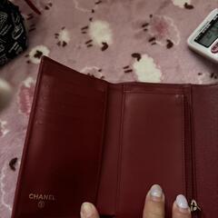 シャネル二つ折り財布