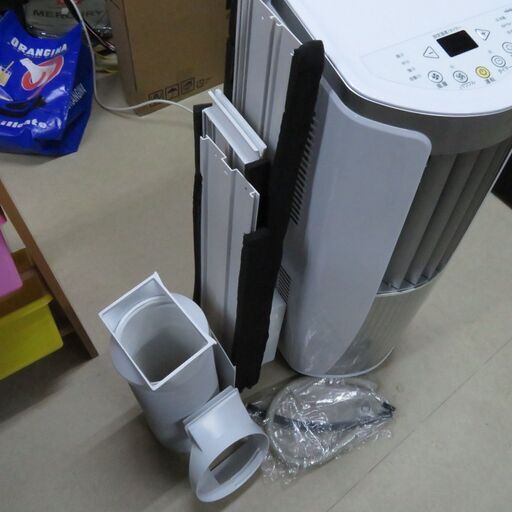 トヨトミ TAD-2221 窓用エアコン 2021年製 トヨトミ TAD-2221 スポット 