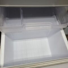 J7110　★6ヶ月保証付★　MITSUBISHI　ミツビシ　２ドア冷蔵庫　MR-P17D-S　シャイニーシルバー　2019年製 クリーニング済み　【リユースのサカイ柏店】参考価格71,368円