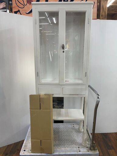 アンティーク キャビネット 医療用 飾り棚 家具 木製 ガラス3枚付き 鍵付き 白