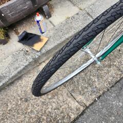 クロスバイク　6変速　サドル　新品  緑　配達可能