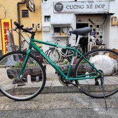 クロスバイク　6変速　サドル　新品  緑　配達可能