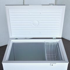 【7/19八直終了】≪yt1458ジ≫ 美品 2023年製 マクスゼン 冷凍ストッカー JF200ML01WH 上開き 199L AC100V 幅82.5cm シリアルナンバー/23060004 簡易動作確認済 60622-02