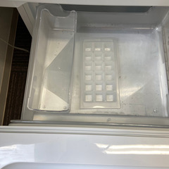 【美品】冷蔵庫　156L REFAGE YRZ-F15LW 2ドア 右開き ホワイト