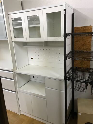 【FU868】★ベルーナ  3枚扉  システムキッチンボード  ホワイト  大容量  ファミリータイプ  シンプル  おしゃれ  収納家具  キッチン家具  クリーニング済 堺市 深井 【ジャングルジャングル深井店】