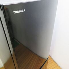 京都市内方面配達設置無料 東芝 少し大きめ153L 冷蔵庫 ブラックカラー