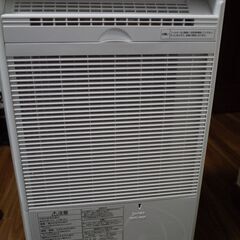 Panasonic 衣類乾燥除湿機 F-YHVX120