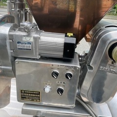 □中古品 笹冨菓機製作所 オーケーカッター SM-2 3相200V 動作問題