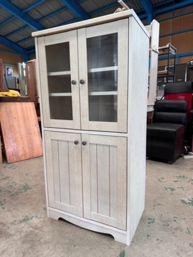 早い者勝ち！食器棚8/2まで