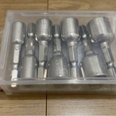 【先着順】18vインパクトドライバー