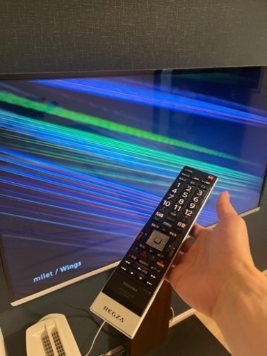 REGZA 47J8 [47インチ] テレビと壁掛け風テレビ台