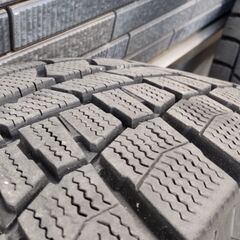 【再値下げ】中古スタッドレスタイヤ(ホイール付)