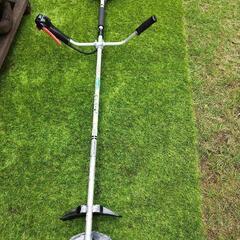 ★最終値下★【整備済:即使用可】信頼と安心のRYOBI エンジン刈払機 EKM-2630
草刈りチップソー新品付き